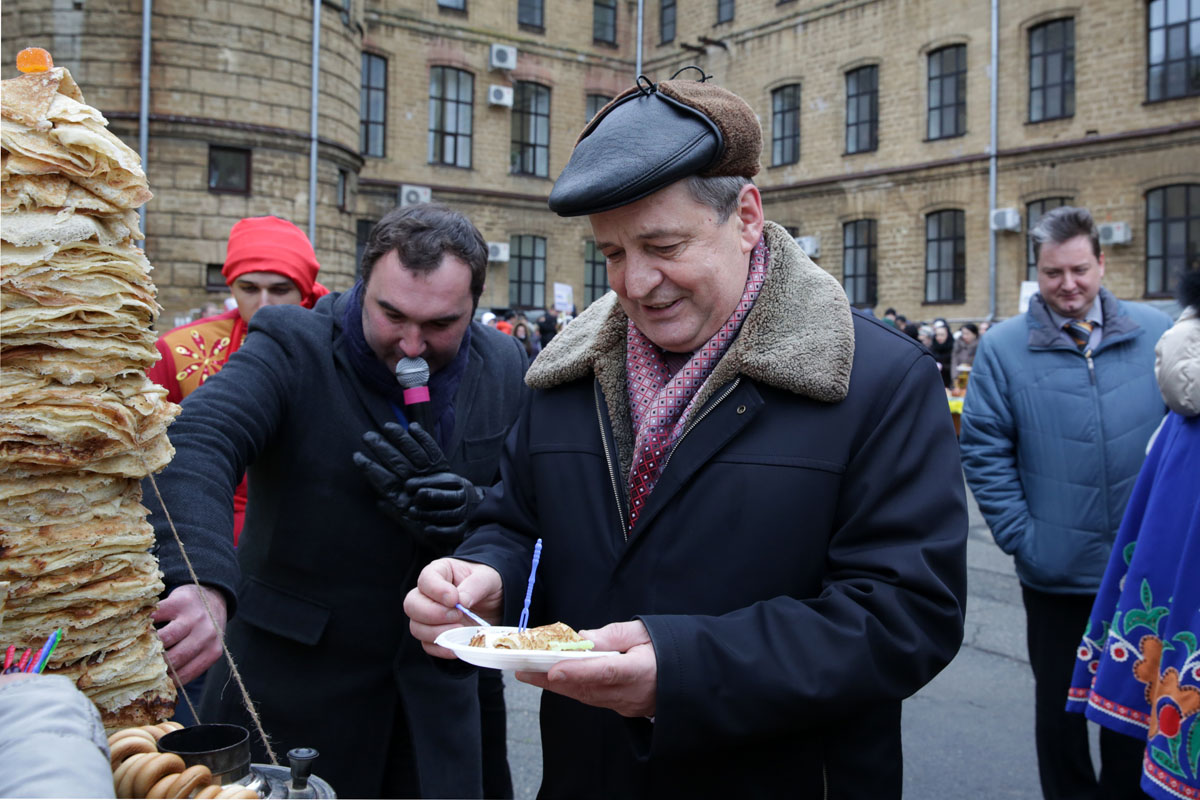 ???????????? ?.?. ?????????? (???????? ?? ???????????????? ?????????? ???????) ???????????? ?.?. ?????????? (???????? ?? ???????????????? ?????????? ???????)