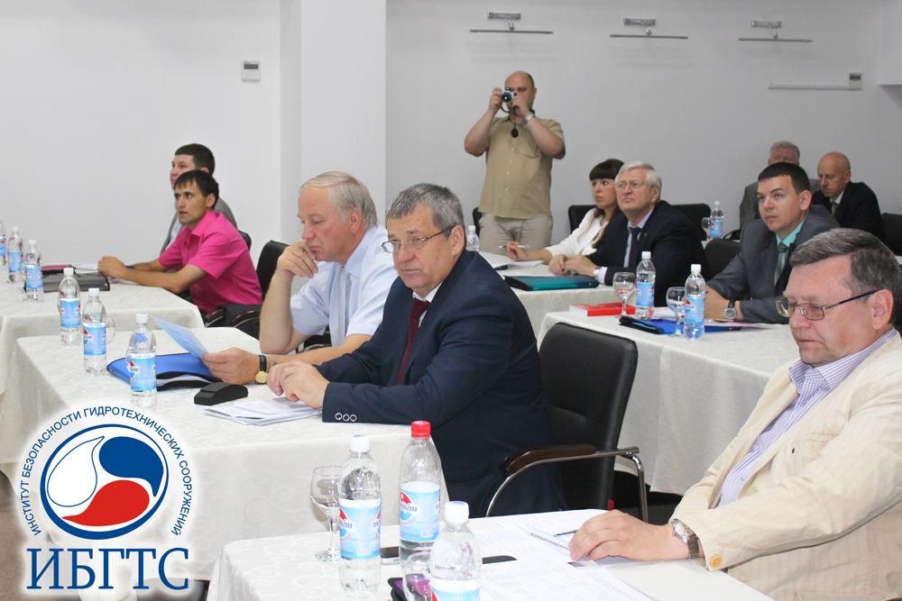 Семинар с руководителями и специалистами экспертных центров, осуществляющих экспертизу деклараций безопасности Семинар с руководителями и специалистами экспертных центров, осуществляющих экспертизу деклараций безопасности